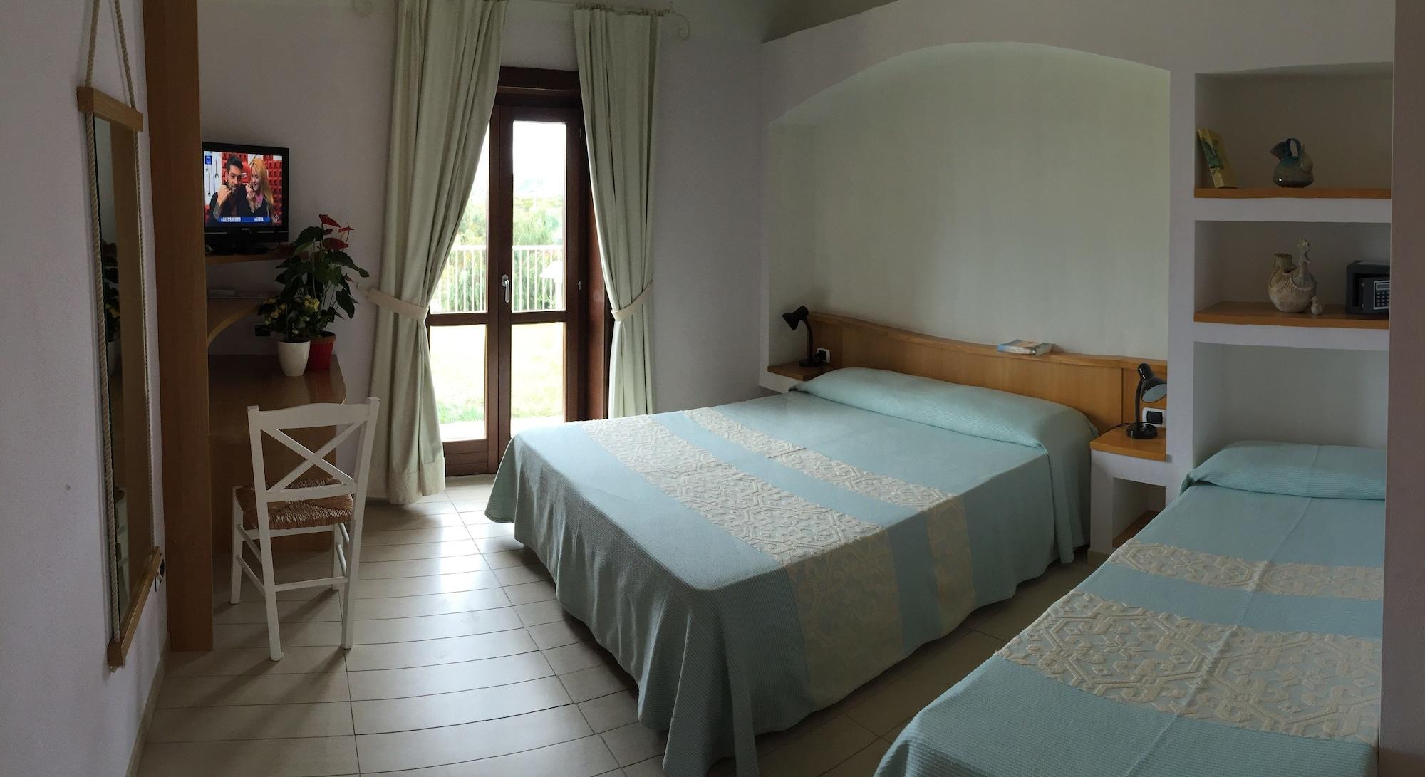 Hotel Cala Reale Стінтіно Екстер'єр фото