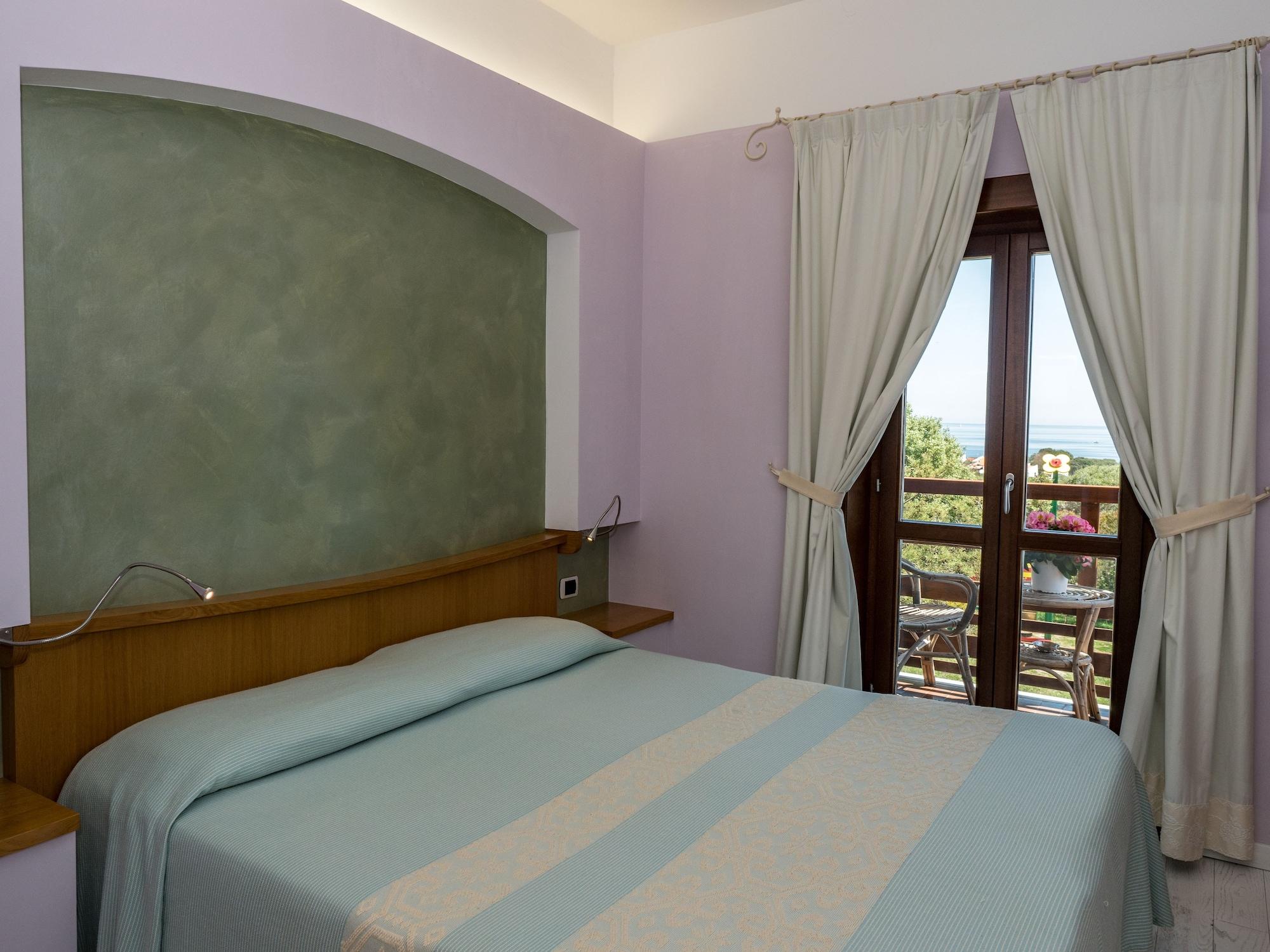 Hotel Cala Reale Стінтіно Екстер'єр фото