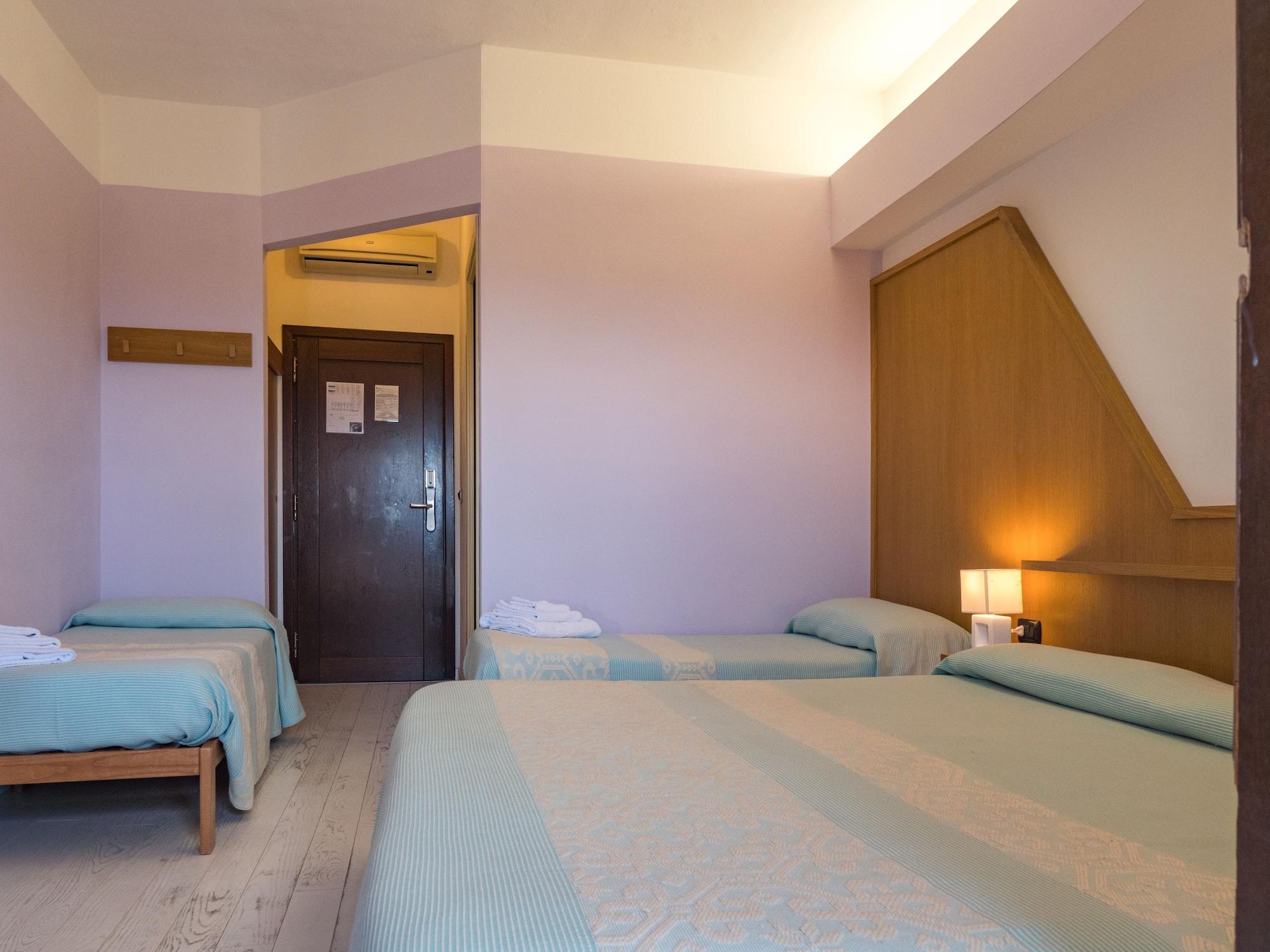 Hotel Cala Reale Стінтіно Екстер'єр фото