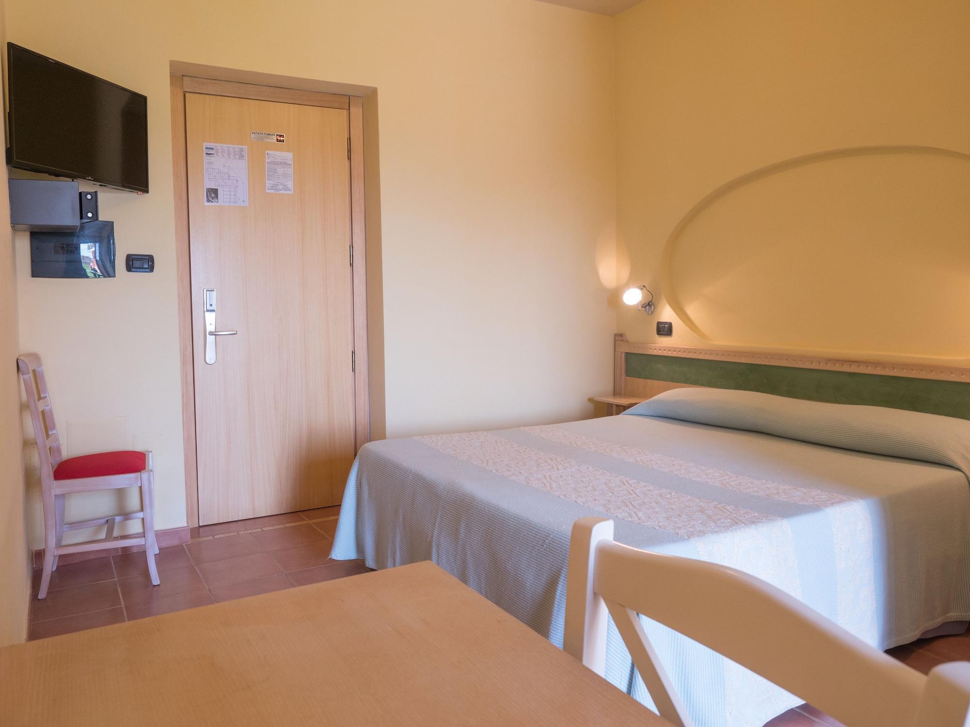 Hotel Cala Reale Стінтіно Екстер'єр фото