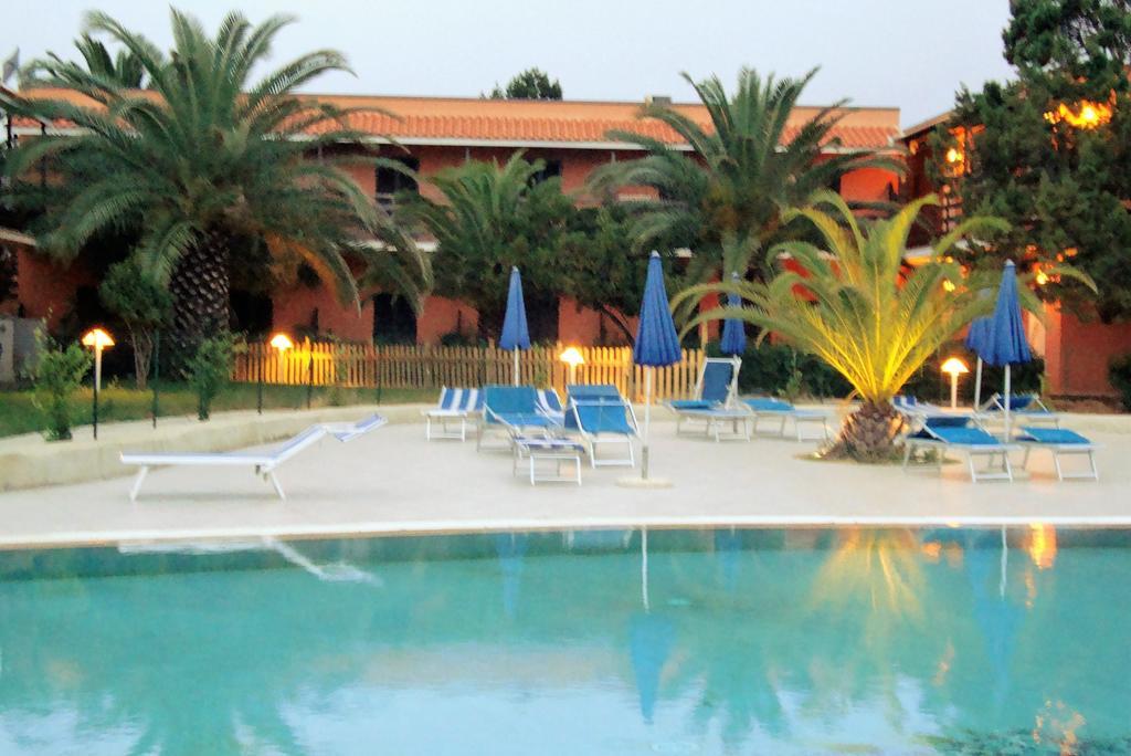 Hotel Cala Reale Стінтіно Екстер'єр фото