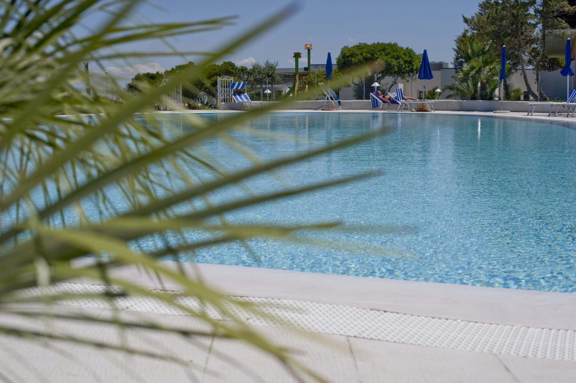 Hotel Cala Reale Стінтіно Екстер'єр фото