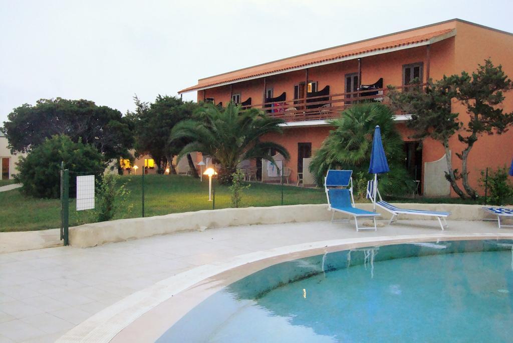 Hotel Cala Reale Стінтіно Екстер'єр фото