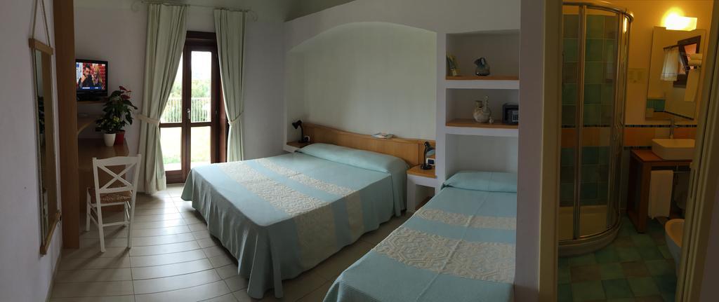 Hotel Cala Reale Стінтіно Екстер'єр фото